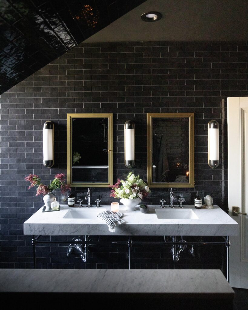Bathroom that cornel construction renovated with tile